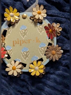 New Piper K Floral Enamel Hair Clips Set